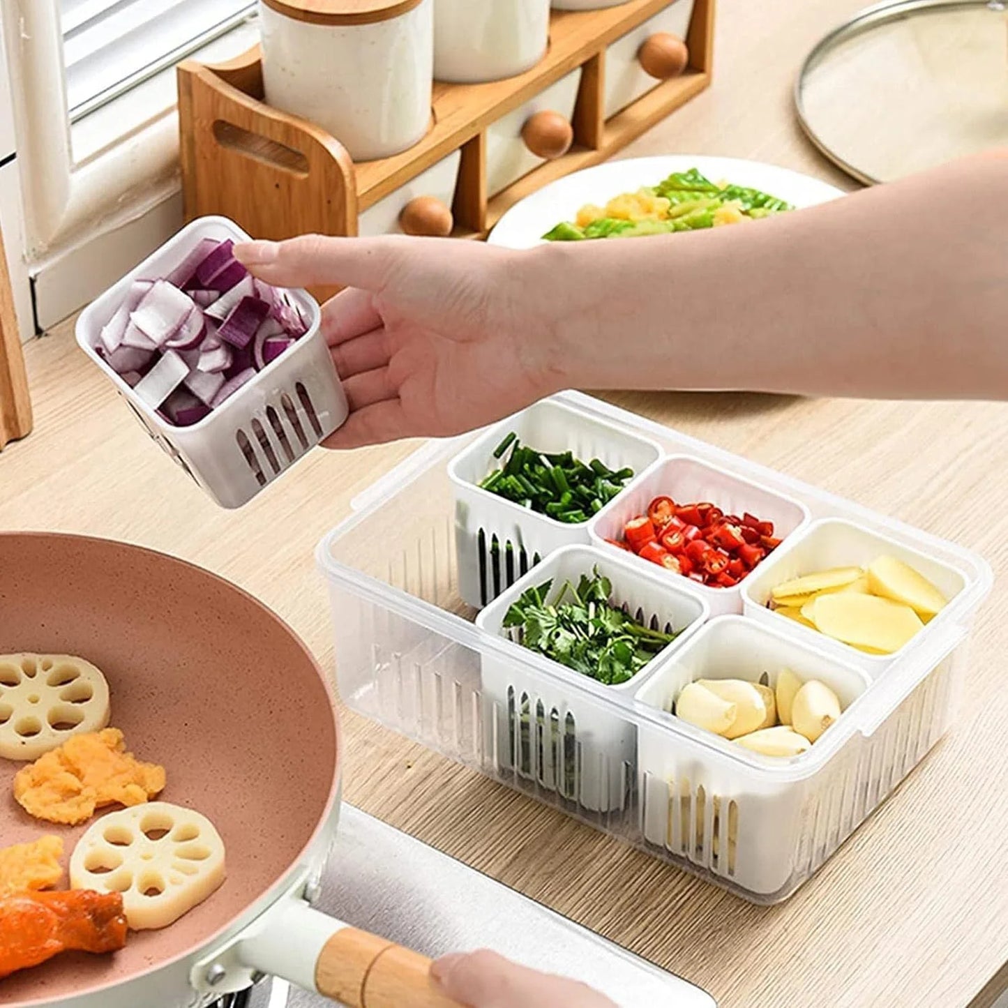Refrigerator Storage Containers with Drain Basket